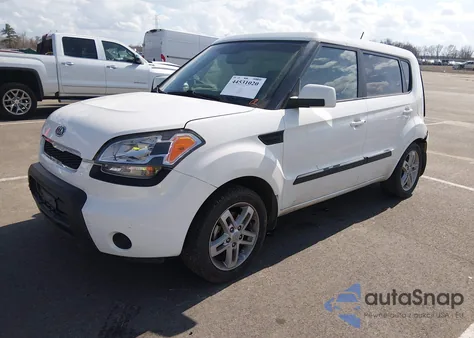 2011 Kia Soul + from USA, damaged, VIN KNDJT2A29B7717403